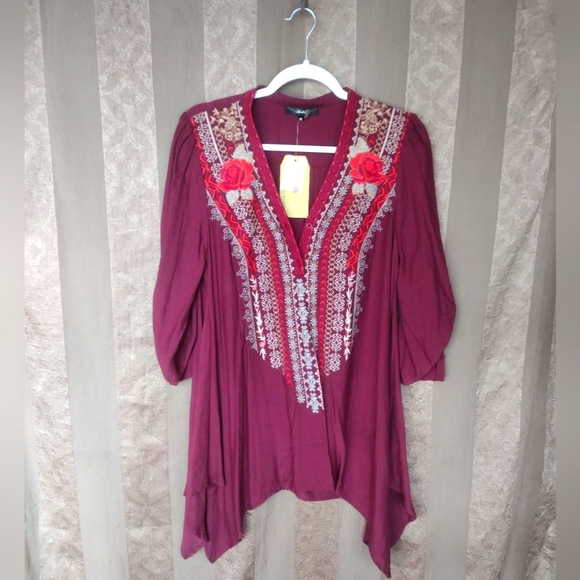 ANDREE BY UNIT Tops - 💎 Andree by UNIT Women's Top Embroidered Floral Flowy Tunic #0337
